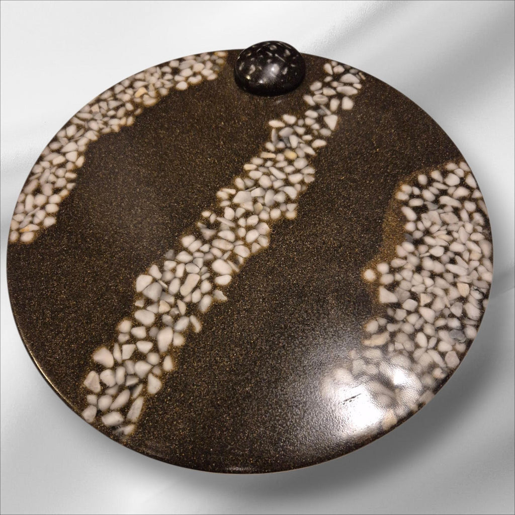 Handmade Decorative Tray: Artificial Stone with Italian Pebbles. 36 cm diameter
