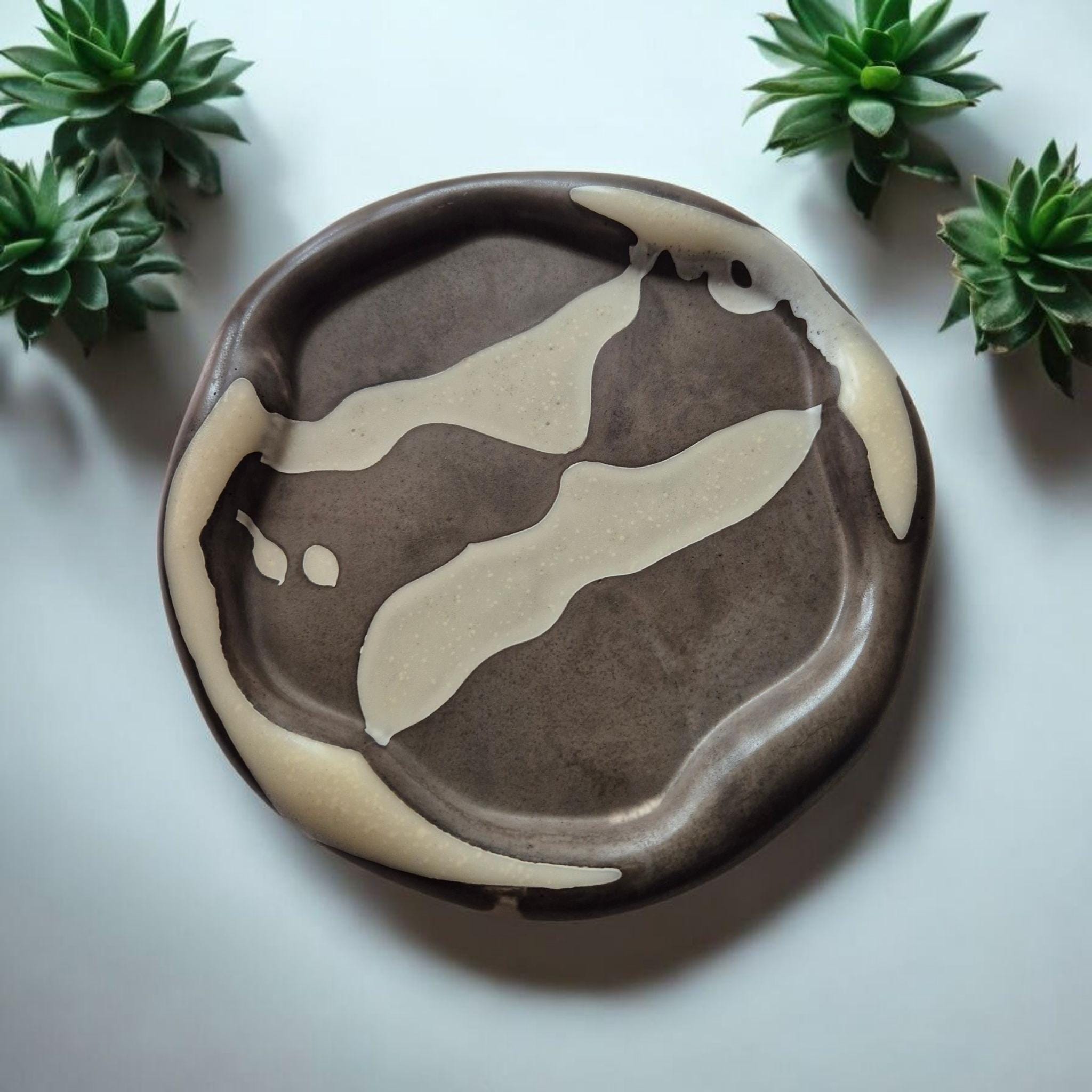 Set of 3 multifunctional trays made of polymer concrete and resin.