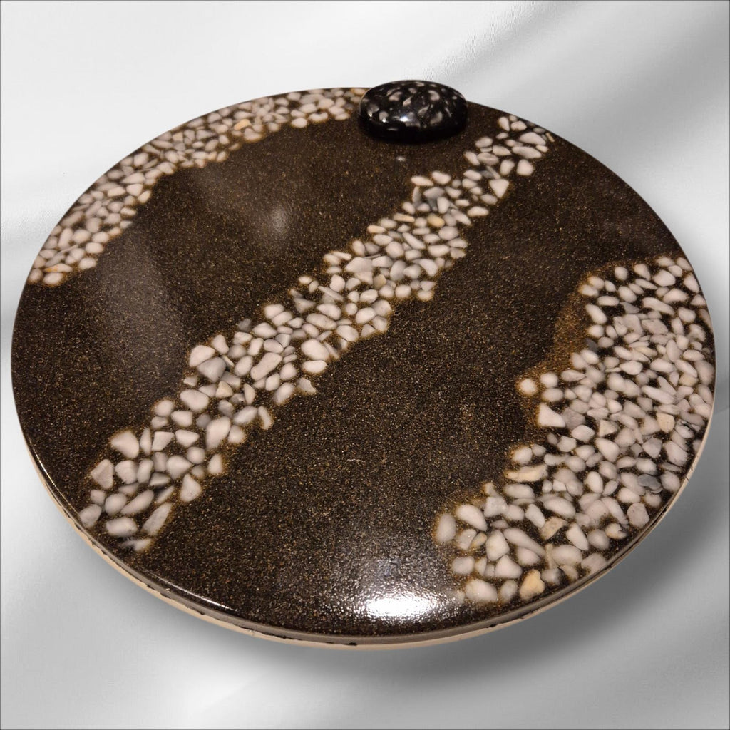 Handmade Decorative Tray: Artificial Stone with Italian Pebbles. 36 cm diameter
