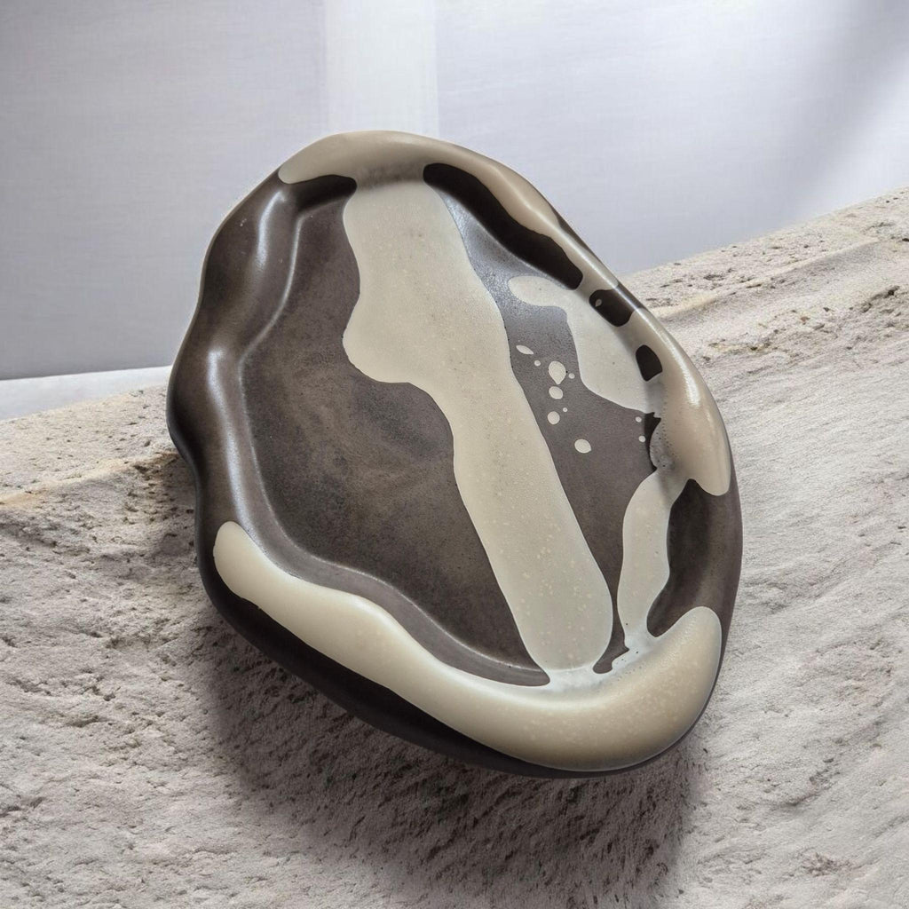 Set of 3 multifunctional trays made of polymer concrete and resin.