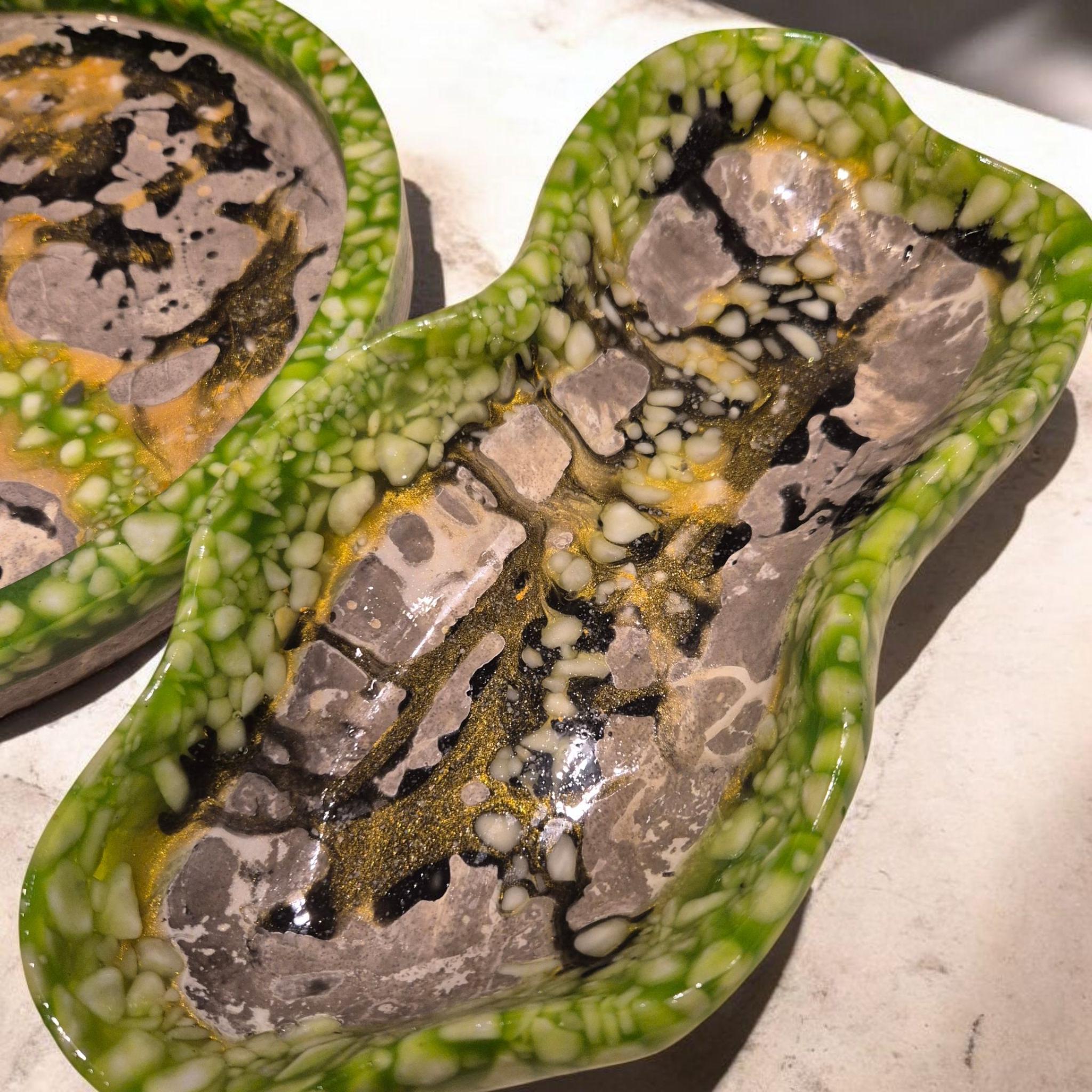 Handcrafted Marble Chip Resin Plate (30 cm) & Organic-Shaped Bowl 24x15 cm) - Unique Art Decor Set.