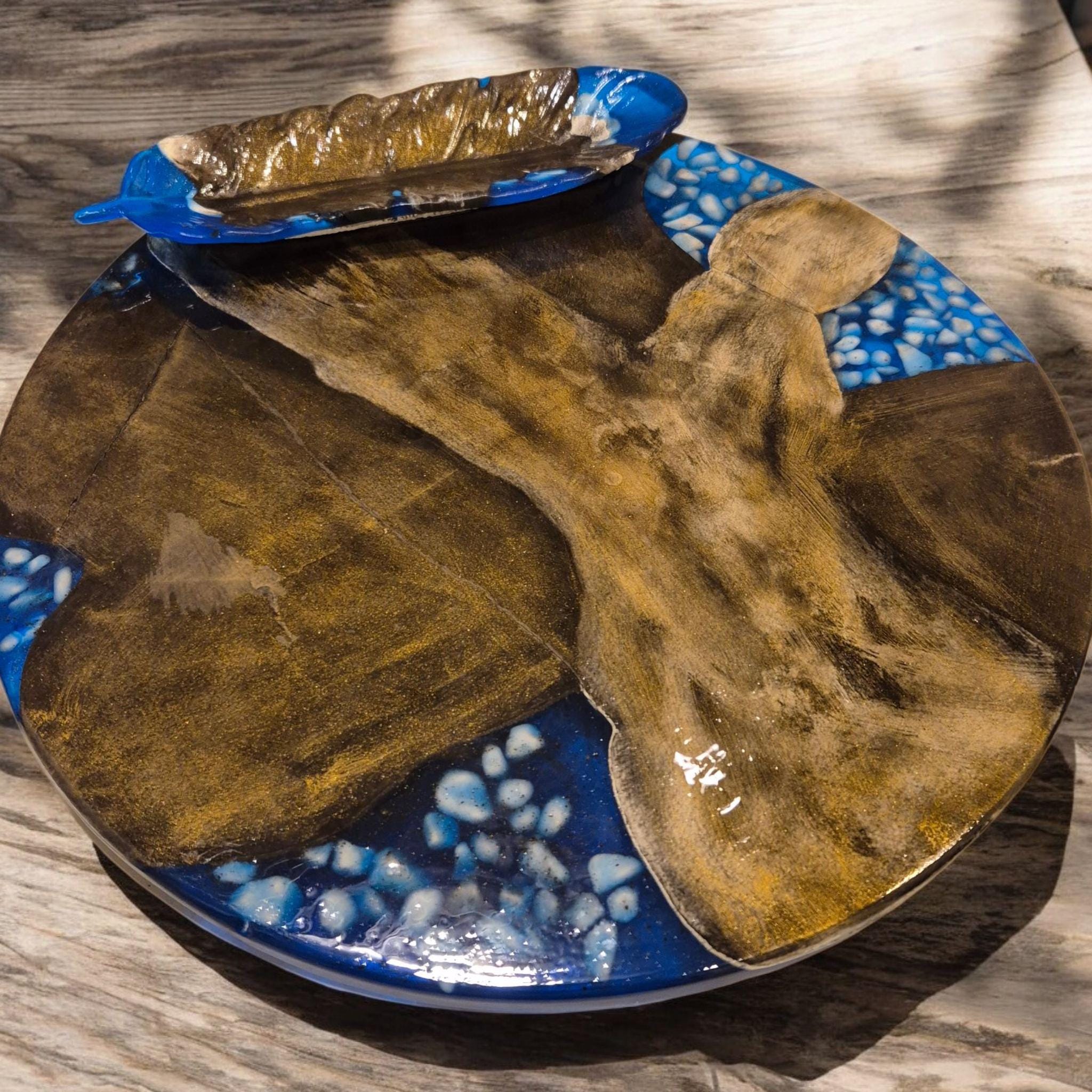 Handcrafted Decorative Resin & Marble Powder Tray Set - 36 cm Round Art Tray with Wooden Leaf Bowl | Blue Stone Chips | Unique Home Decor
