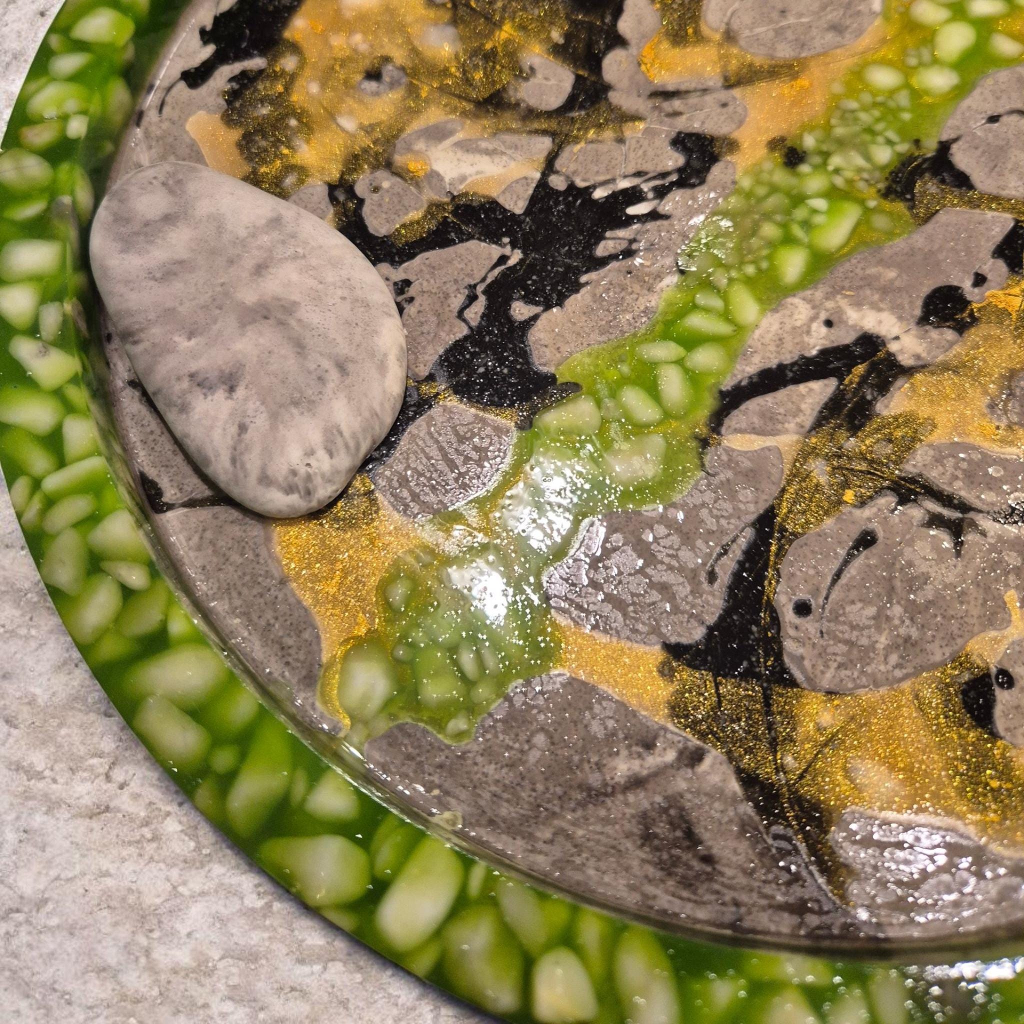 Handcrafted Marble Chip Resin Plate (30 cm) & Organic-Shaped Bowl 24x15 cm) - Unique Art Decor Set.