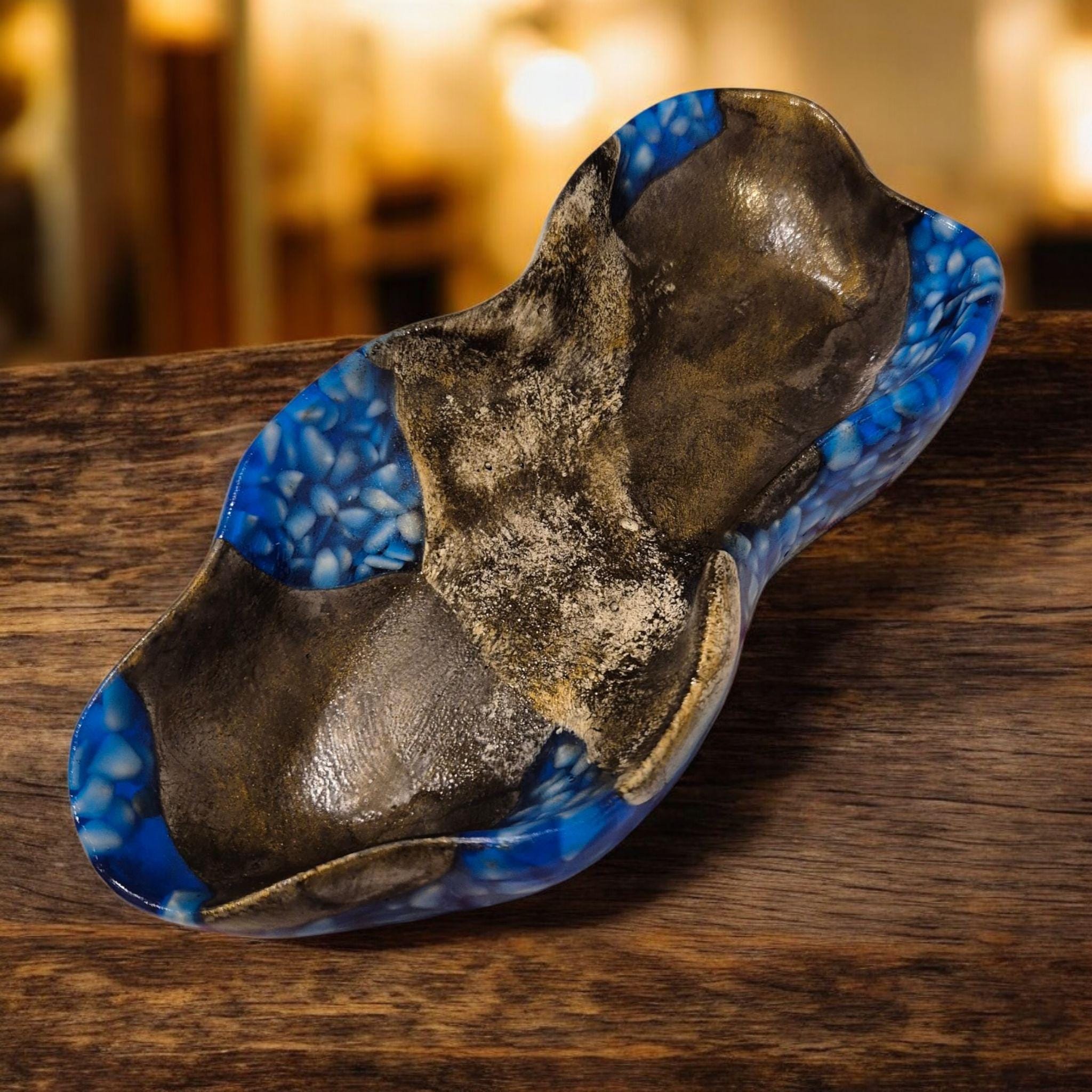 Handcrafted Decorative Resin & Marble Powder Tray Set - 36 cm Round Art Tray with Wooden Leaf Bowl | Blue Stone Chips | Unique Home Decor