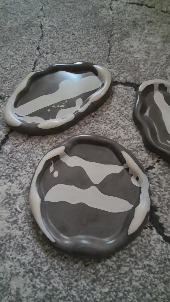 Set of 3 multifunctional trays made of polymer concrete and resin.